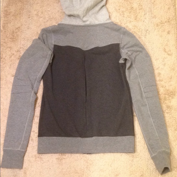 Lululemon Jacket - Picture 3 of 4